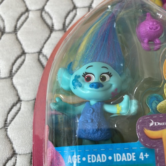 Set of 3 Dreamworks Trolls Action Figures - Picture 9 of 10